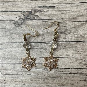 Snowflake earrings